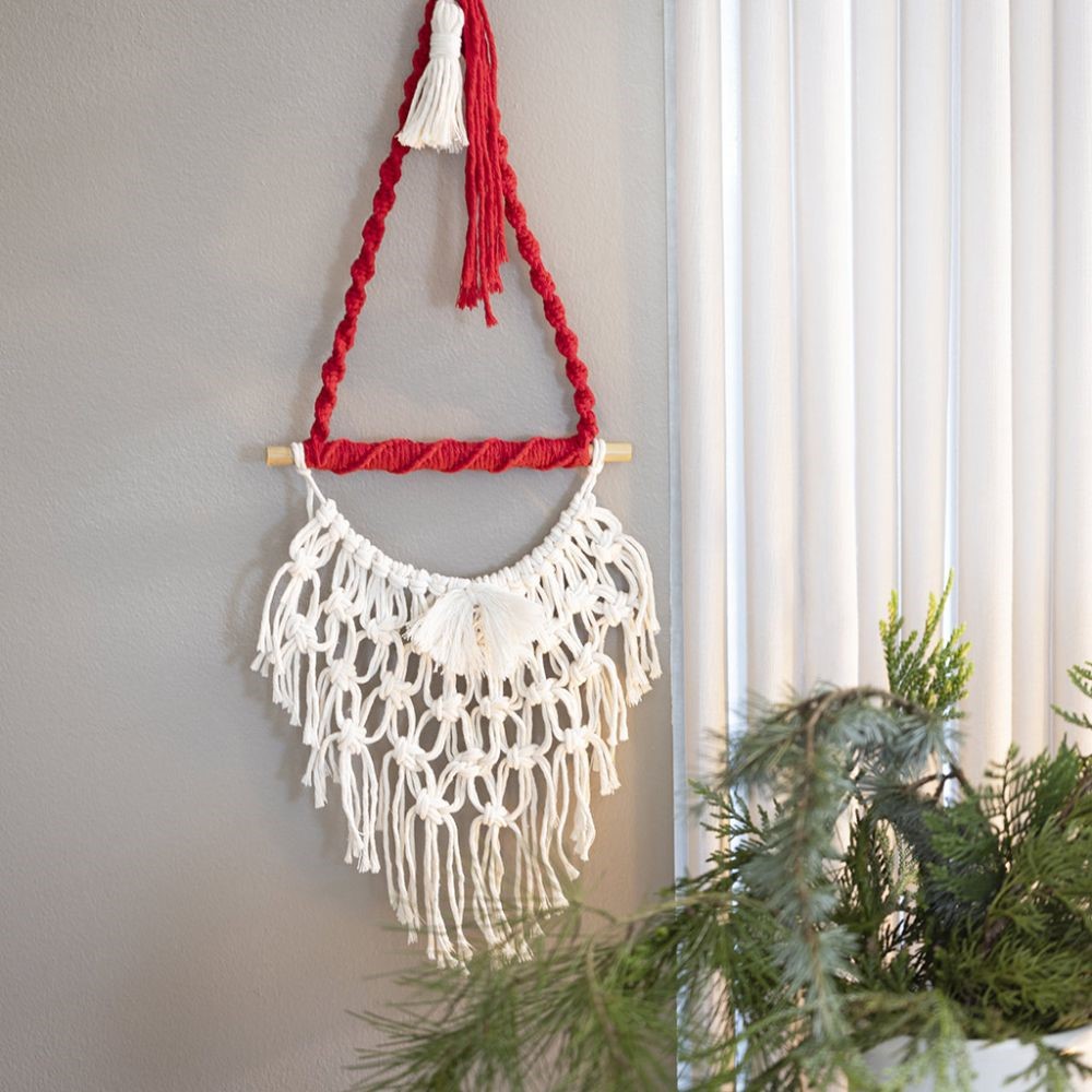 Macramé Santa kerstornament maken