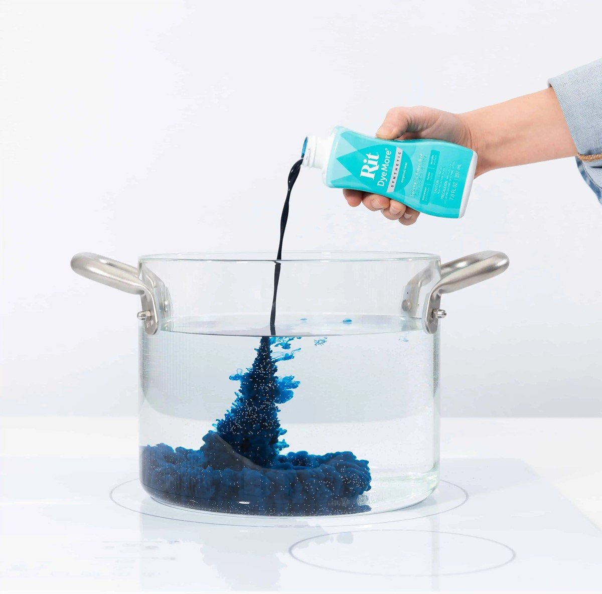 Hoe kleur je synthetische stoffen met Rit Dyemore