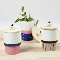 CC Porcelain Cup Vase 11x8.5 cm-2