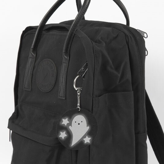 Spookhanger voor je schooltas maken met reflecterend folie