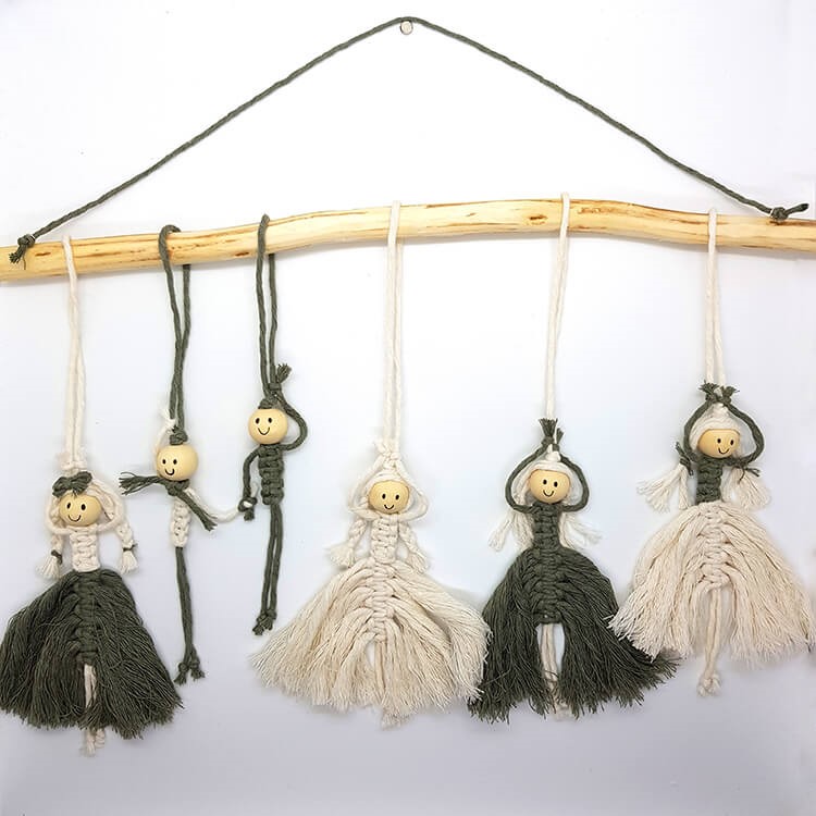 Macramé ballerina's