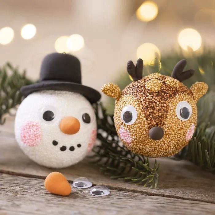 Danxilu 6 FT Kerst Opblaasbare Sneeuwpop met Pinguïns Ingebouwde Roterende Kleurrijke LED Verlichting Outdoor Decoraties, Blow Up Sneeuwpop en Leuke Pinguïns voor Yard Tuin Gazon Xmas Holiday Decor