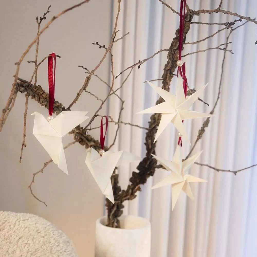 Kerstdecoraties van origami